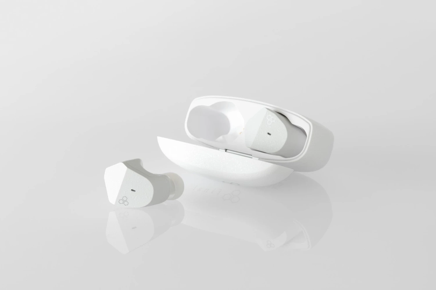 Final ZE3000 - True Wireless In Ear Isolating Earphones - White - Refurbished 6 Final ZE3000 - True Wireless In Ear Isolating Earphones - White - Refurbished - Image 4