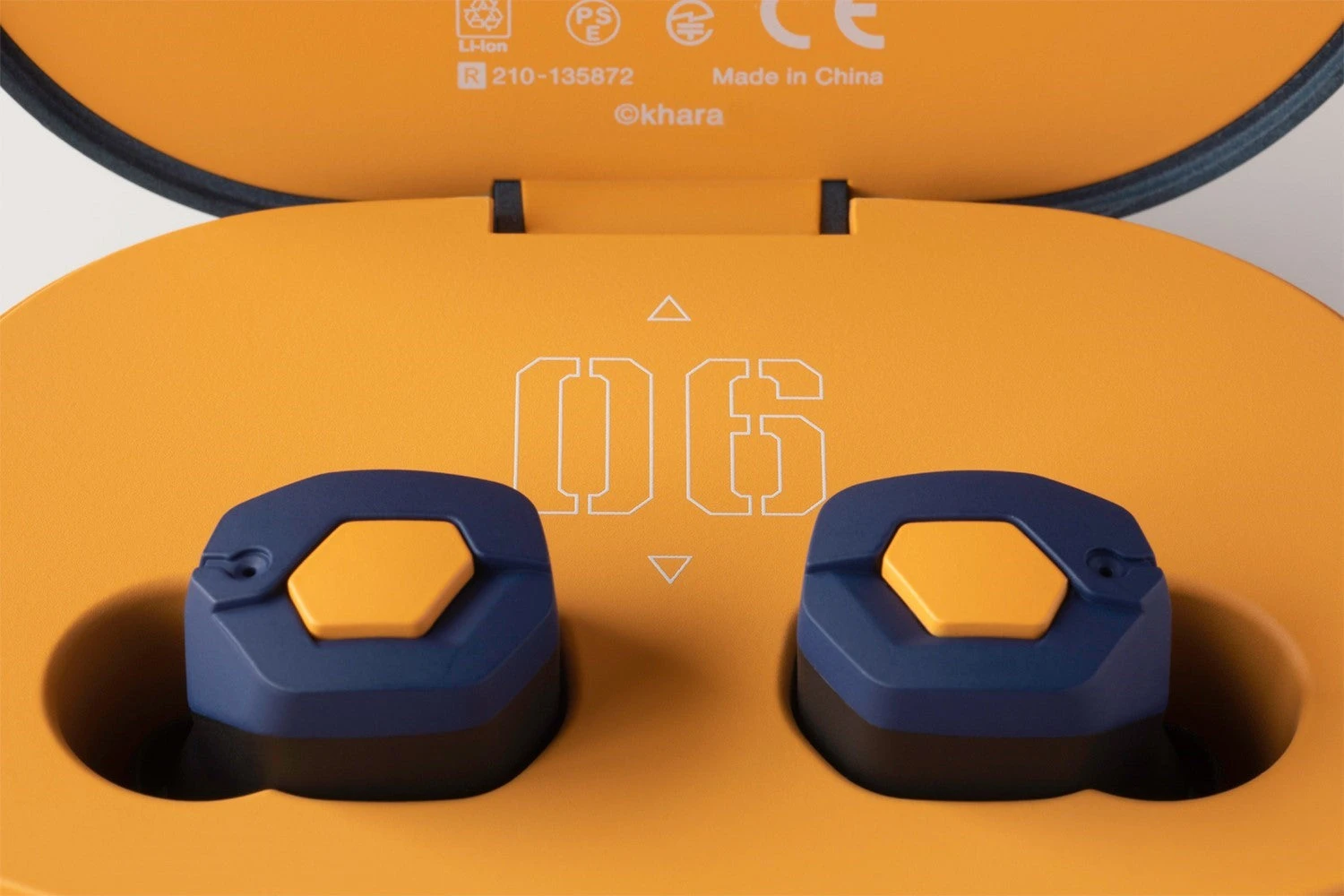 Final EVA2020 X Final Mark.06 - Evangelion Collaboration Series True Wireless Earphones - Blue And Orange - Refurbished 4 Final EVA2020 X Final Mark.06 - Evangelion Collaboration Series True Wireless Earphones - Blue And Orange - Refurbished - Image 2