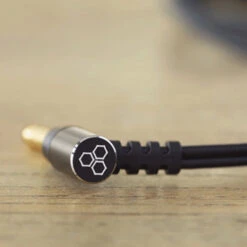 Final C112 Black MMCX Cable With Balanced 2.5mm Angled Plug - 1.2m 5 Final C112 Black MMCX Cable With Balanced 2.5mm Angled Plug - 1.2m -SENNHEISER Store final c112 2.5mm angled main 500x500 1