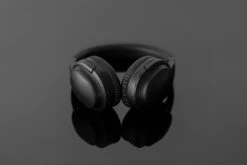 Final UX3000 - Wireless Active Noise Cancelling Headphones - Refurbished 10 Final UX3000 - Wireless Active Noise Cancelling Headphones - Refurbished -SENNHEISER Store final UX3000 4 09436004 d8d2 4ca2 8222 df8830c71729