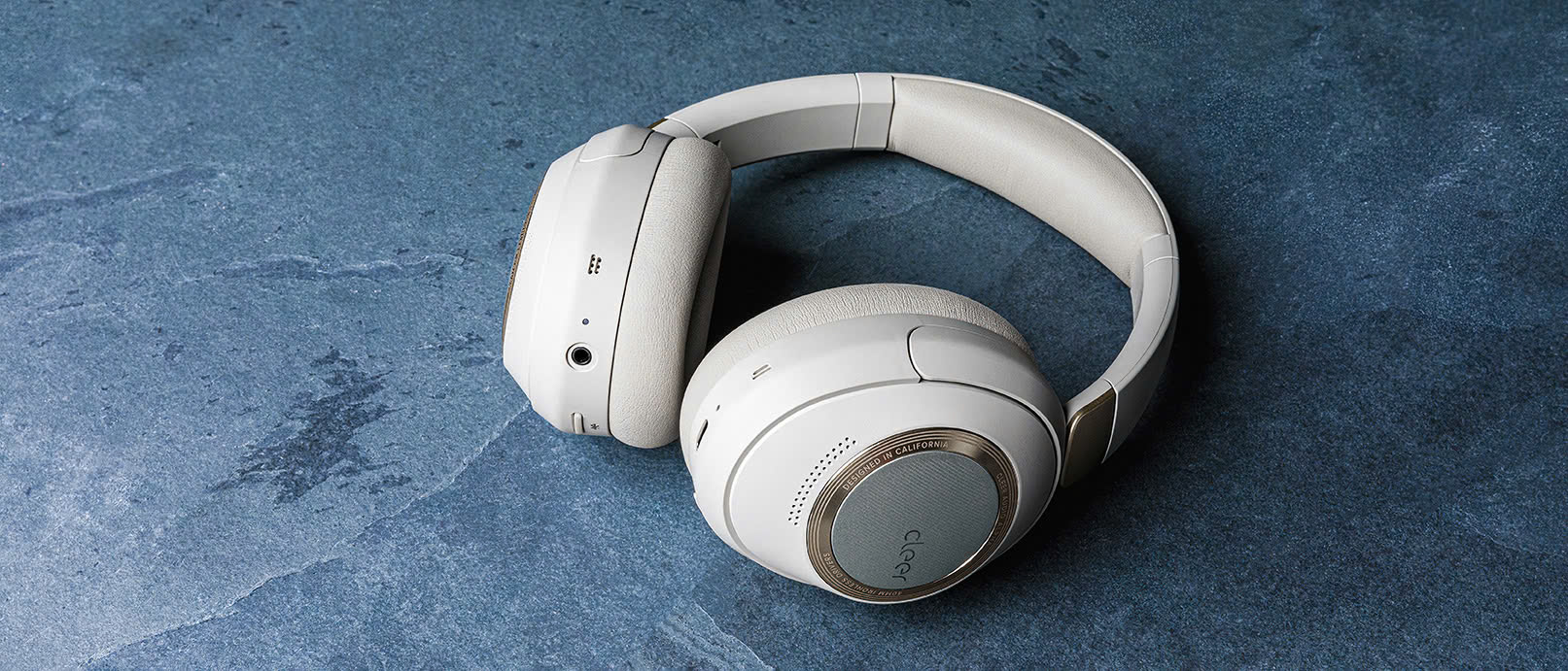 SENNHEISER Store 3 SENNHEISER Store -SENNHEISER Store z6395874557459 ed6d090bb78ce4a25bc2c7a64360e0e2